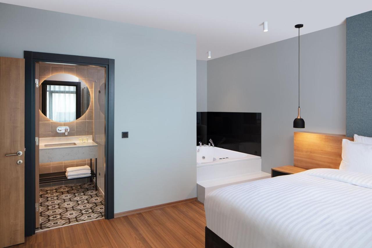Residence Inn By Marriott Istanbul Atasehir Exterior foto