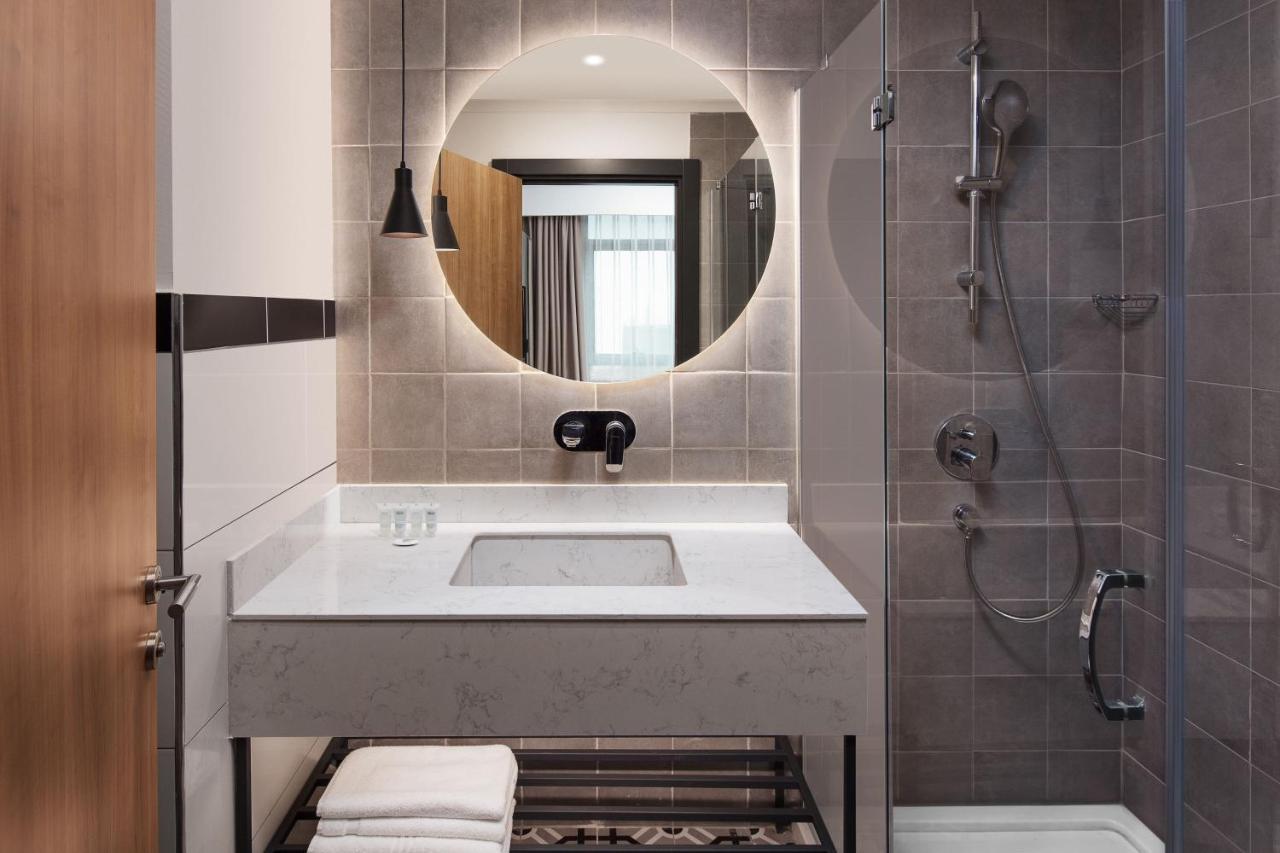 Residence Inn By Marriott Istanbul Atasehir Exterior foto
